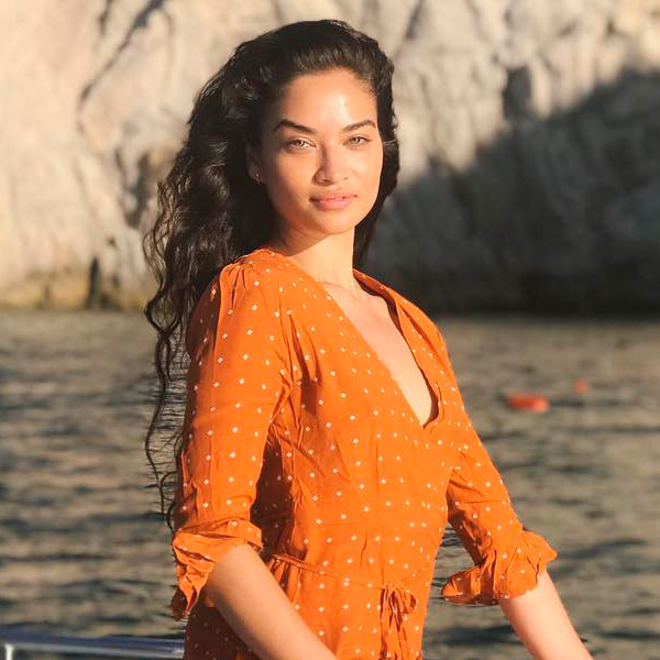 Shanina Shaik Speaks Out on Her Role in "Horrific" Fyre Festival - E