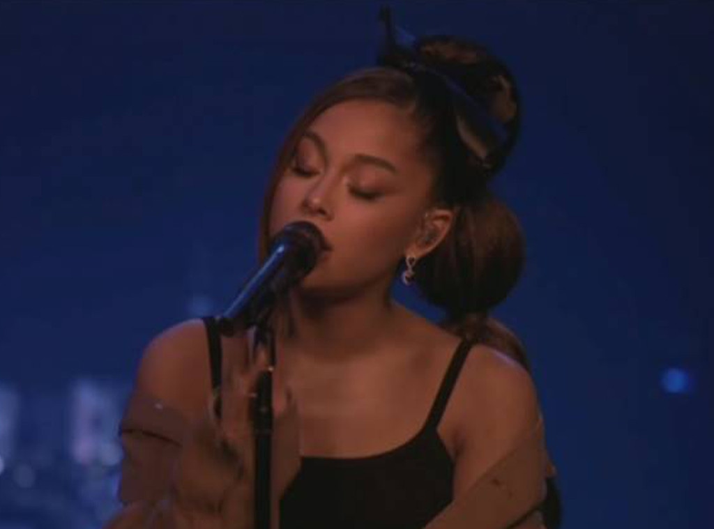 Ariana Grande, 2019 iHeartRadio Music Awards, Performance
