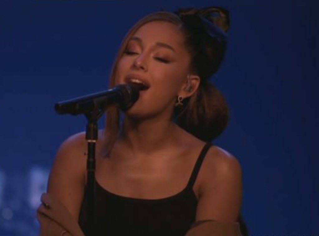 Ariana Grande Performs at the 2019 iHeartRadio Music Awards | E! News UK