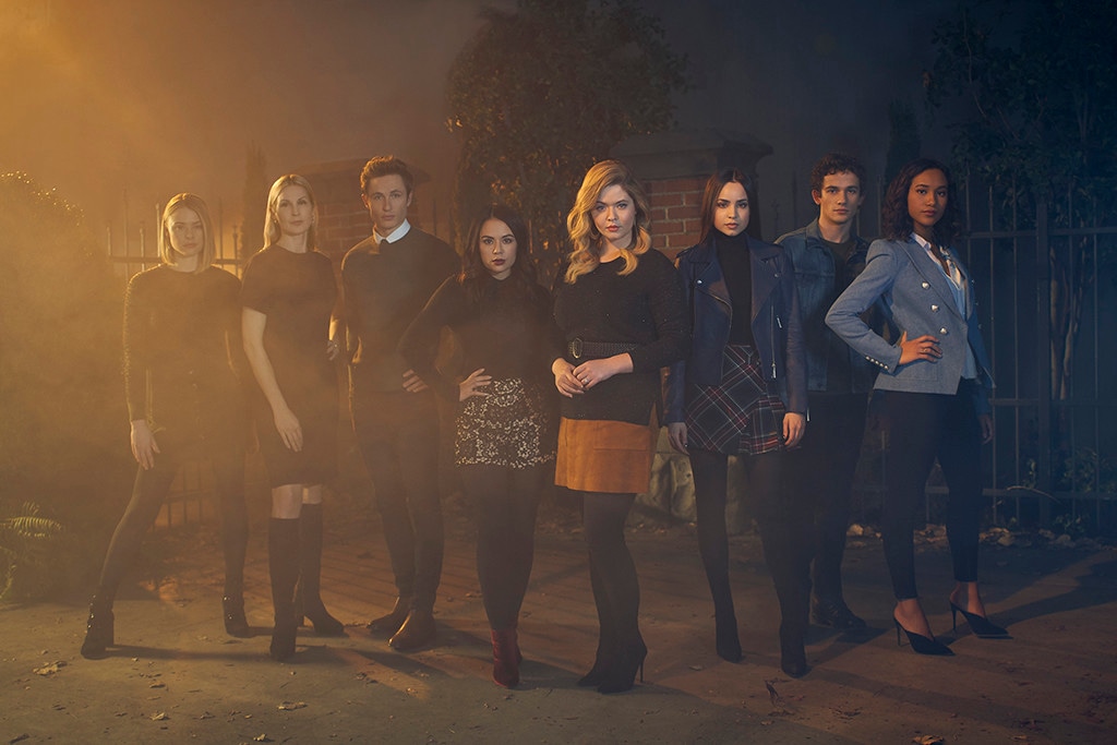 Pretty Little Liars: The Perfectionists