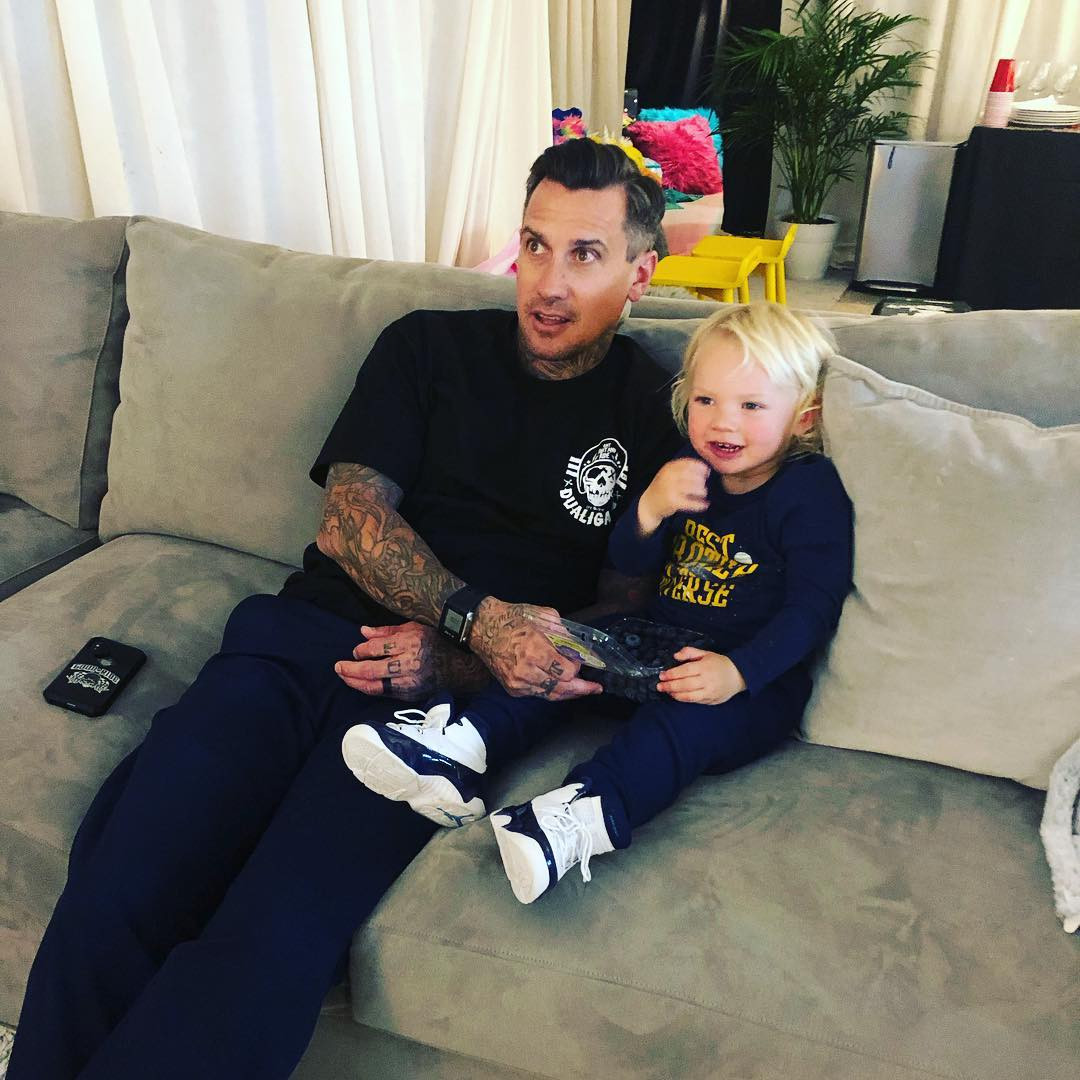 Pink, Carey Hart, Instagram