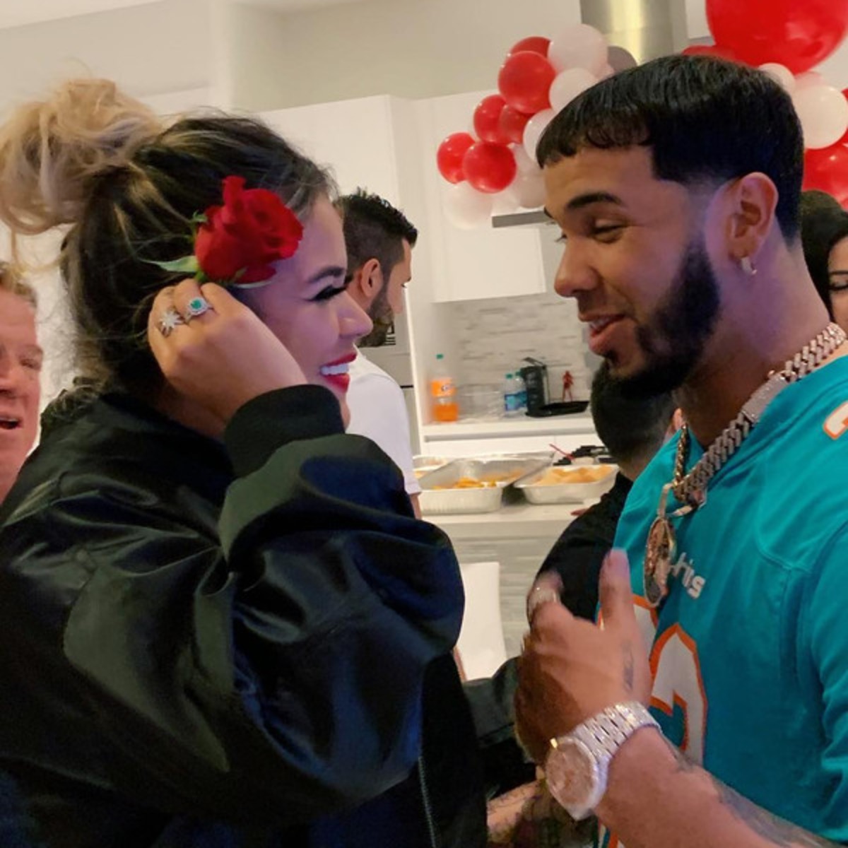 La Relacion De Karol G Y Anuel Aa Es Falsa E Online Latino Ve