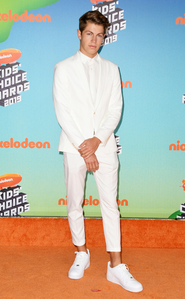 Ben Azelart from 2019 Nickelodeon Kids' Choice Awards: La Alfombra Roja ...