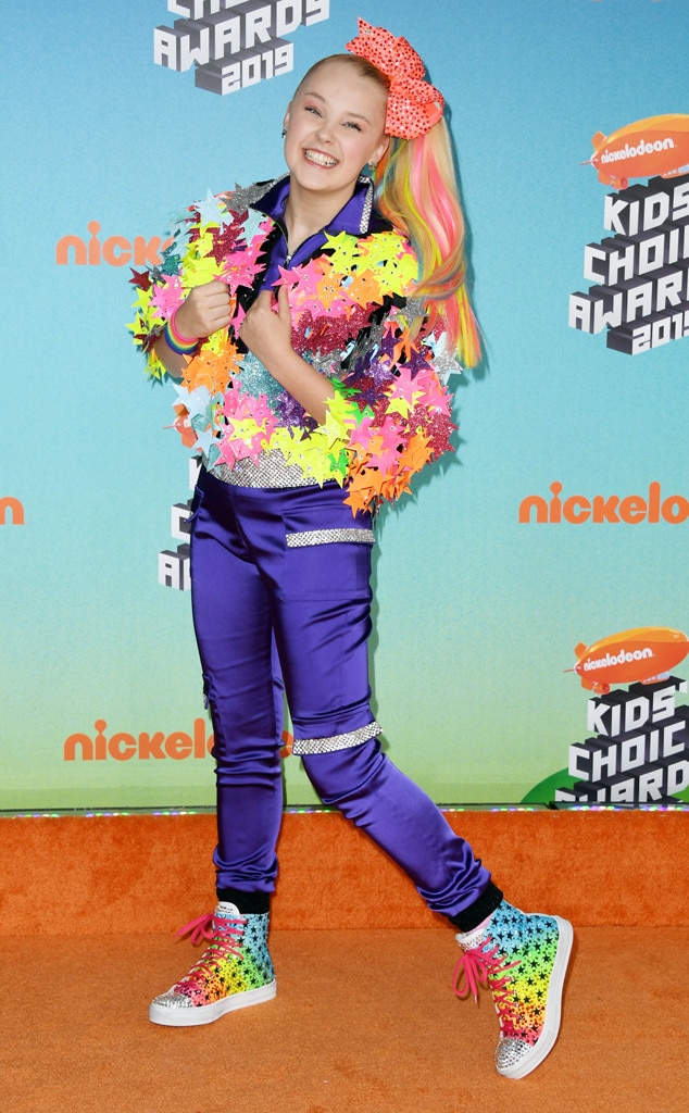 JoJo Siwa from 2019 Nickelodeon Kids' Choice Awards: Red Carpet Fashion ...