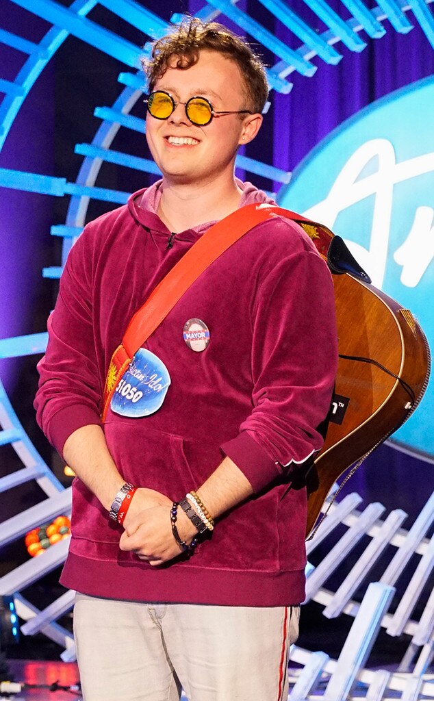 Eddie Island from American Idol's Top 20 E! News