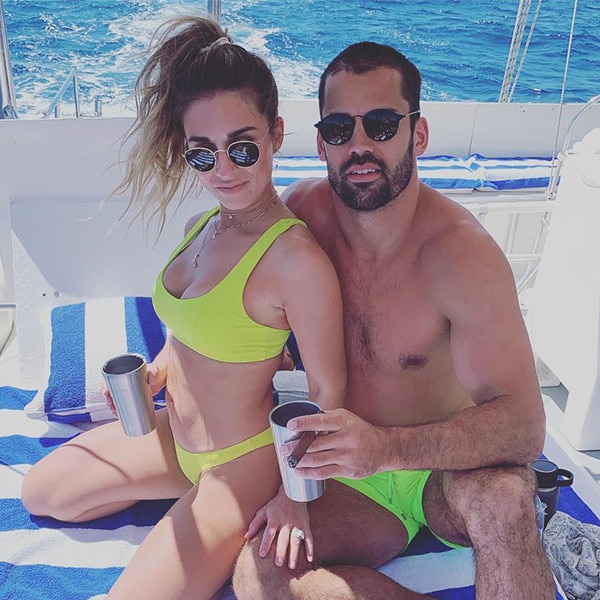 See the Nude Pic Jessie James Decker Took of Eric When He Looked Away
