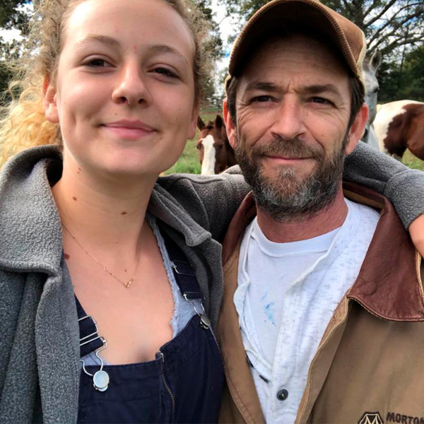 Luke Perry S Daughter Sophie Takes On Trolls Who Criticize Her E Online