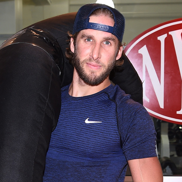 Why Shawn Booth Deserves to Be the Next Bachelor E! Online AU