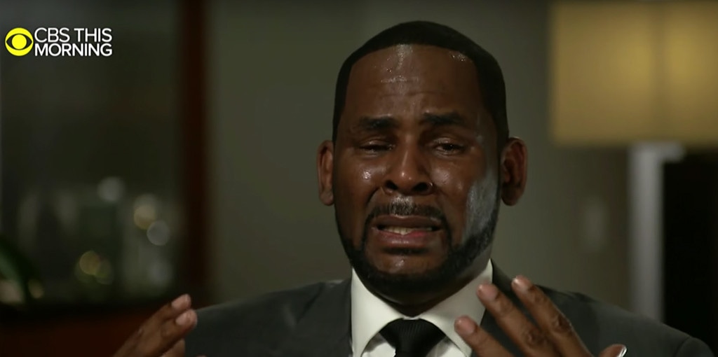 R. Kelly Cries out on live interview