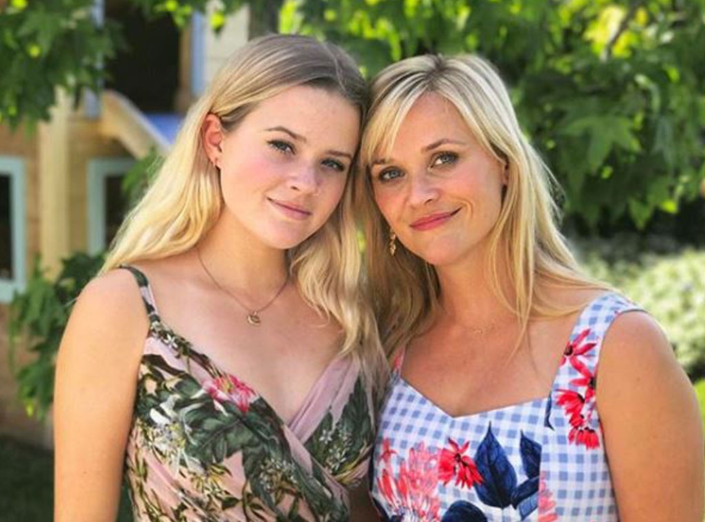 Flower Power From Photographic Evidence Reese Witherspoon And Ava 