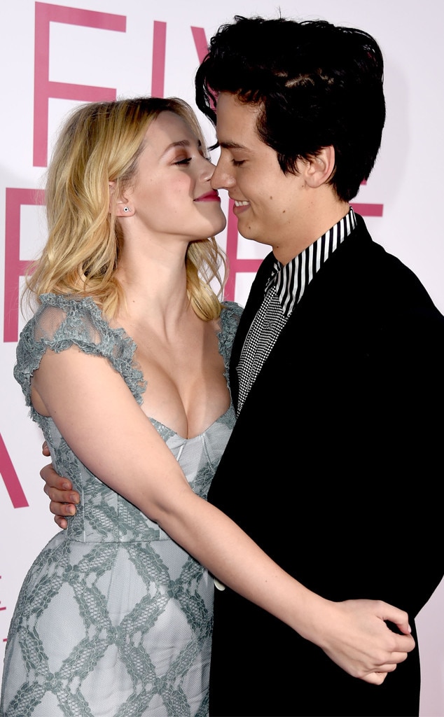 Cole Sprouse Lili Reinhart Are Definitely Back Together