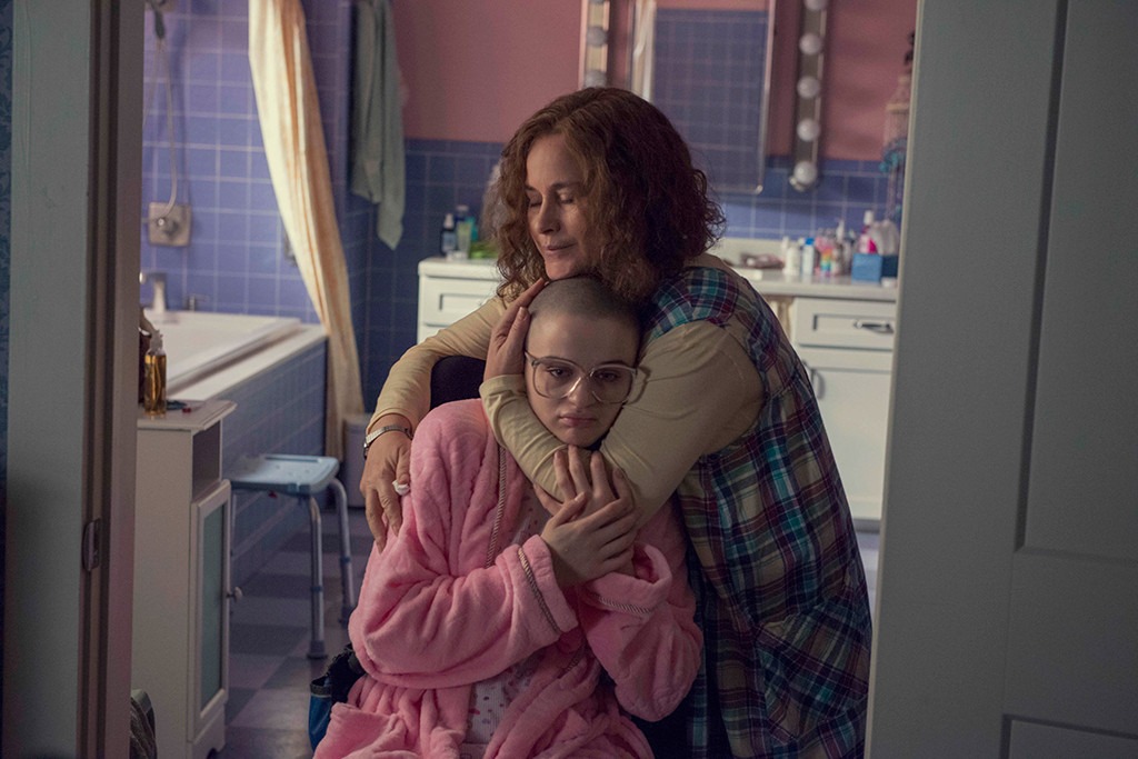 Joey King The Act - Season 1 Joey King Reveals Haunting Behind-the-Scenes Photos From The Act | E! News