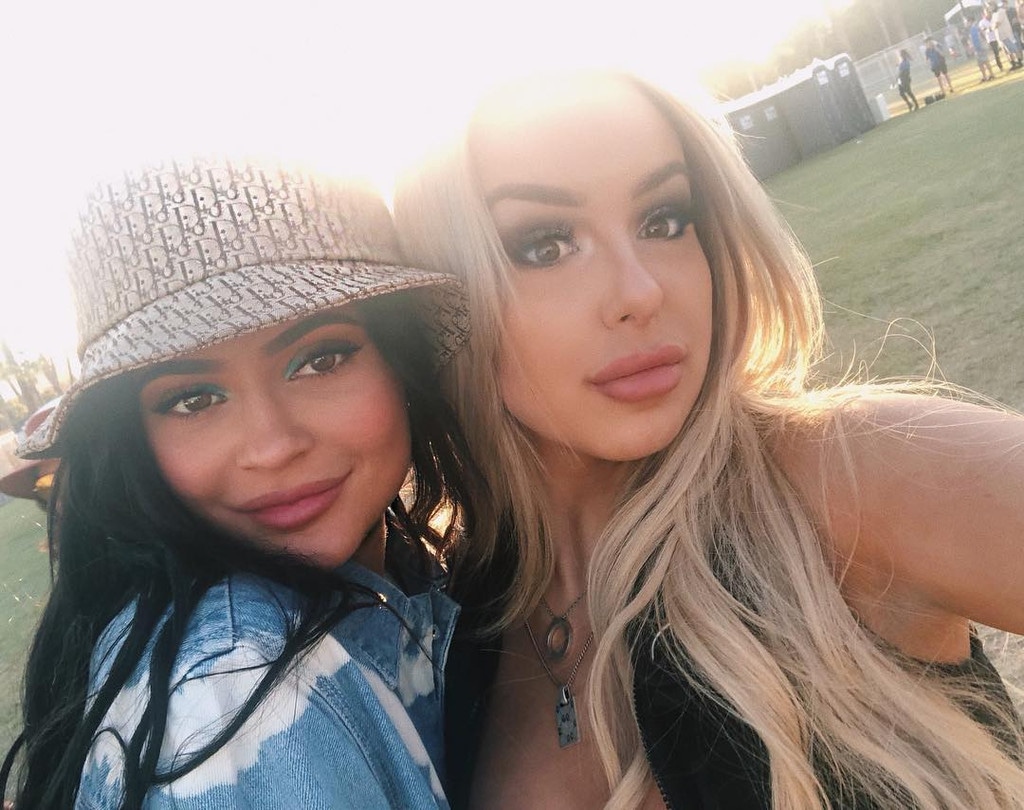 Tana Mongeau Details Her Addiction To Xanax In Revealing New Video E Online Tana Mongeau Details Her Addiction To Xanax In Revealing New Video E Online