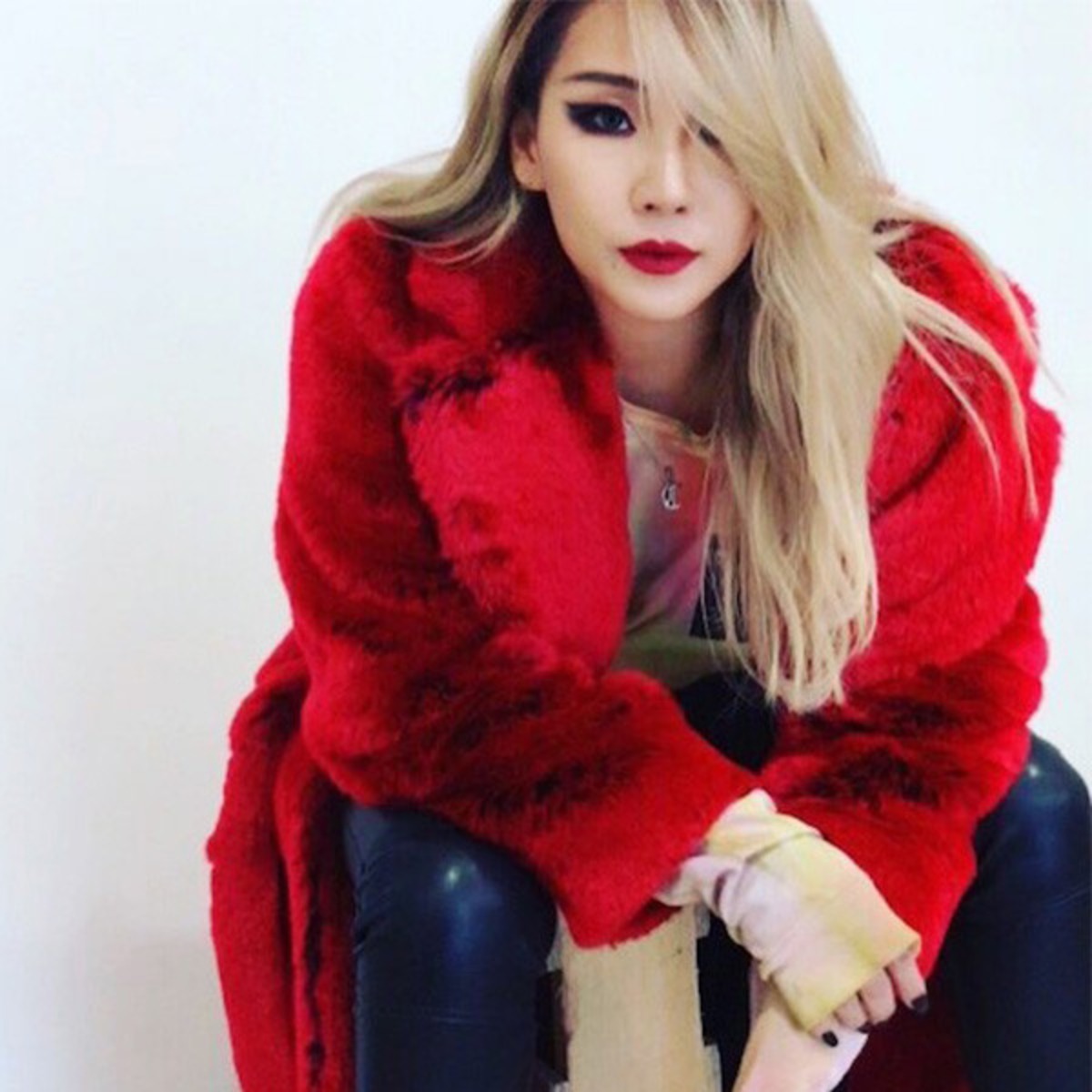 Cl S Stylist Shared Photos From Her Unreleased Music Video E Online Ap Cl S Stylist Shared Photos From Her Unreleased Music Video E Online Ap