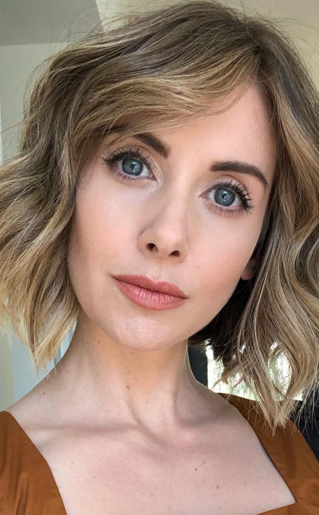 Alison Brie Goes Blonde See Her New Hair E News Australia 