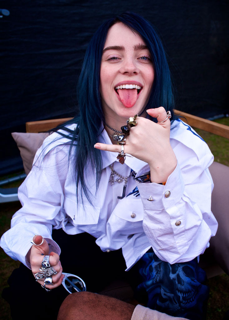 Billie Eilish's blue hair and outfit at the 2019 Coachella Music Festival - wide 3