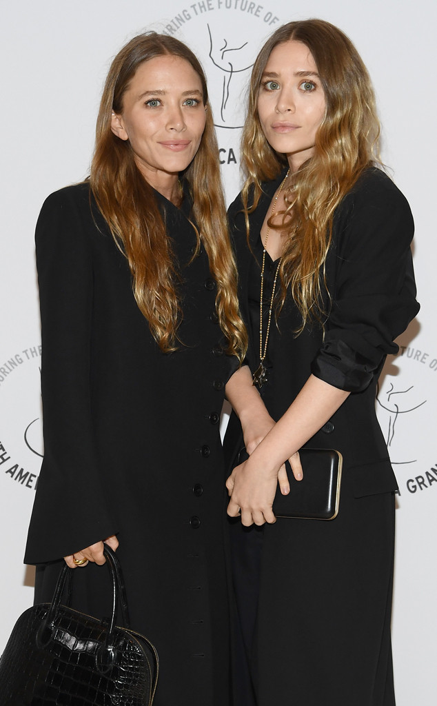 Olsen and Ashley Olsen Make Rare Joint Appearance E! - CA