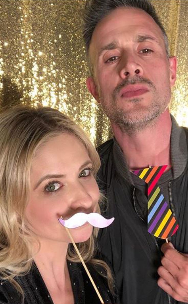 Freddie Prinze Jr. ve Sarah Michelle Gellar "BS" Celeb Life'tan Nasıl Kaçınıyorlar?