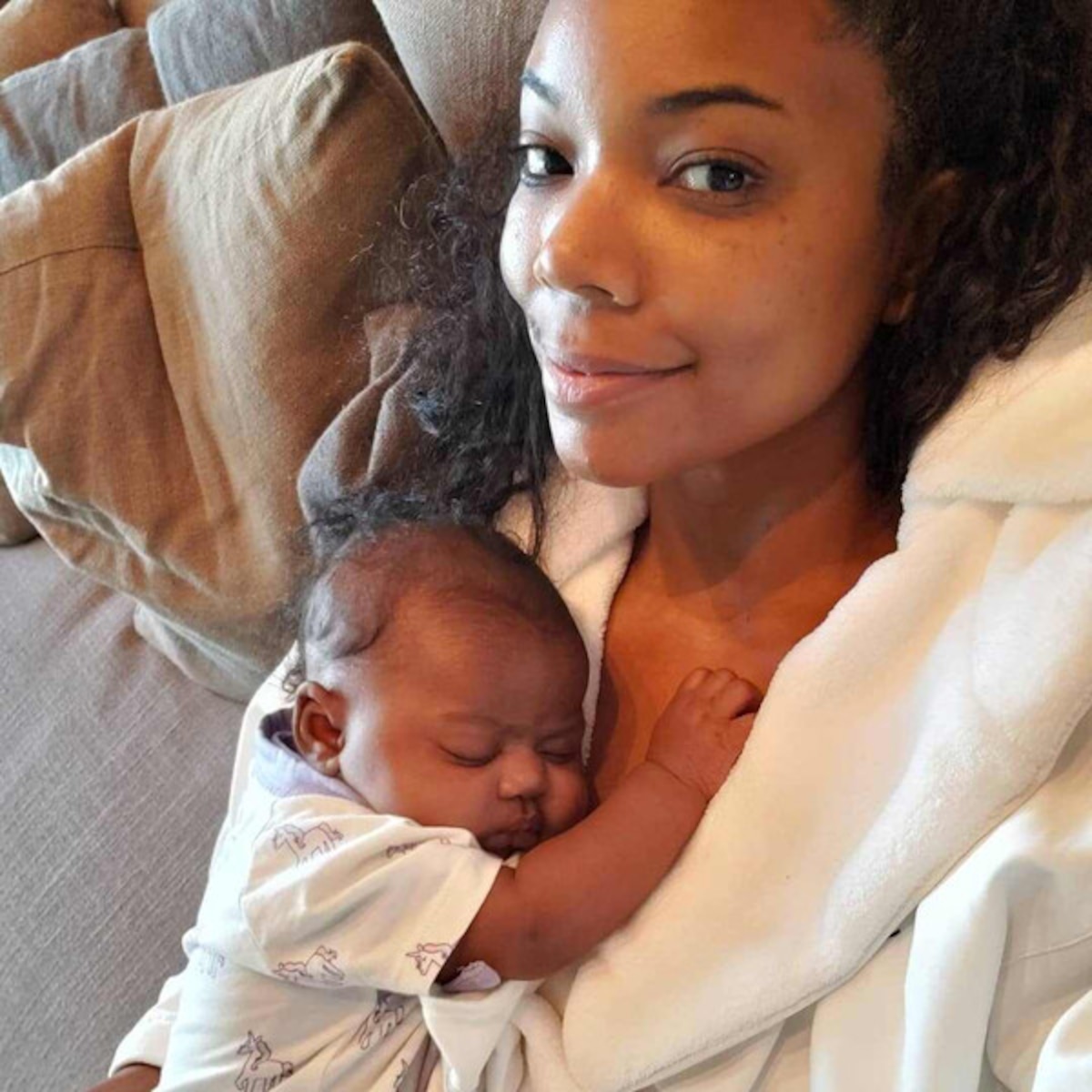 Gabrielle Union Shares Pic Of First Time She Ever Saw Daughter Kaavia E Online Gabrielle Union Shares Pic Of First Time She Ever Saw Daughter Kaavia E Online