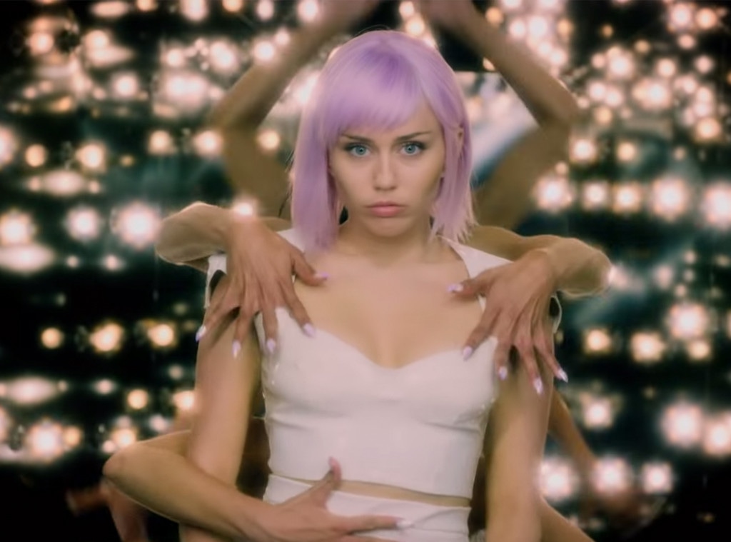 Black Mirror, Miley Cyrus