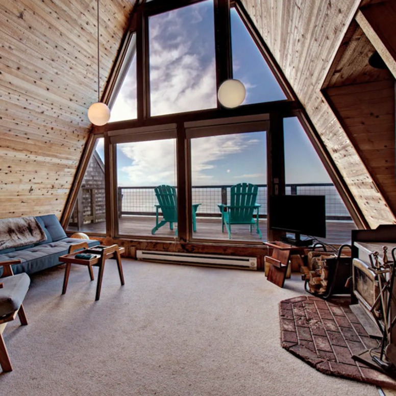 Ecomm: Airbnbs worth the splurge