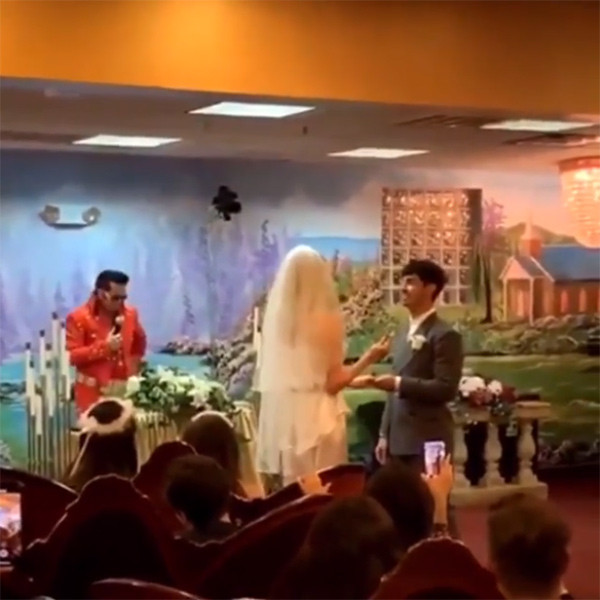 New Photos From Joe Jonas and Sophie Turner's Surprise Las Vegas Wedding 
