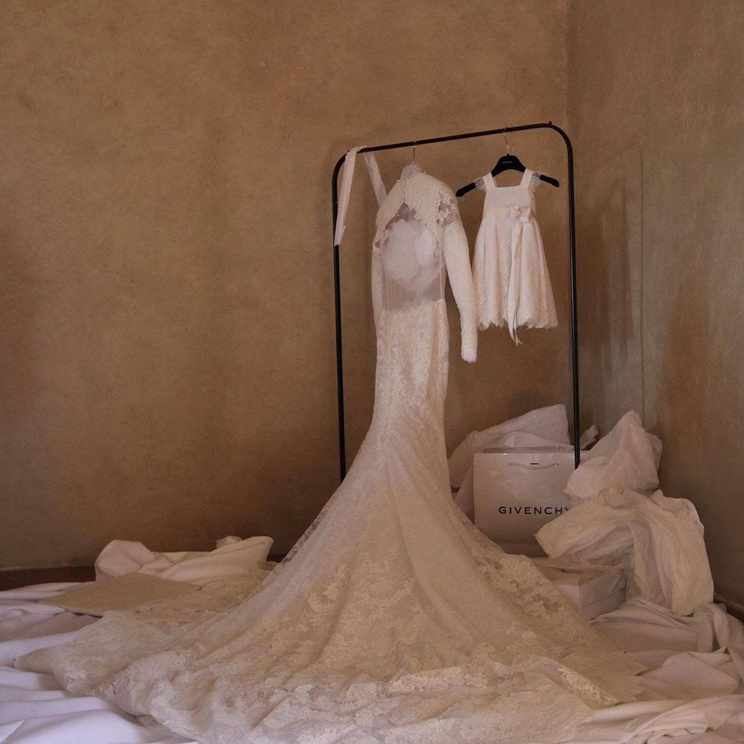 Kim Kardashian Shares Beautiful BTS Wedding Pics on 5-Year Anniversary Kim Kardashian Shares Beautiful BTS Wedding Pics on 5-Year Anniversary