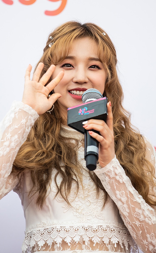 Yuqi ((G)I-dle) from Best Red Carpet Moments From HallyuPopFest 2019 ...