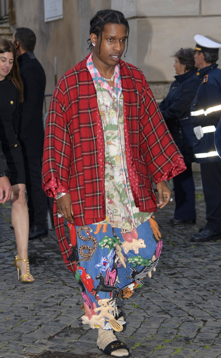 Photos From Celebs Dazzle At The Gucci Cruise Fashion Show E Online Photos From Celebs Dazzle At The Gucci Cruise Fashion Show E Online