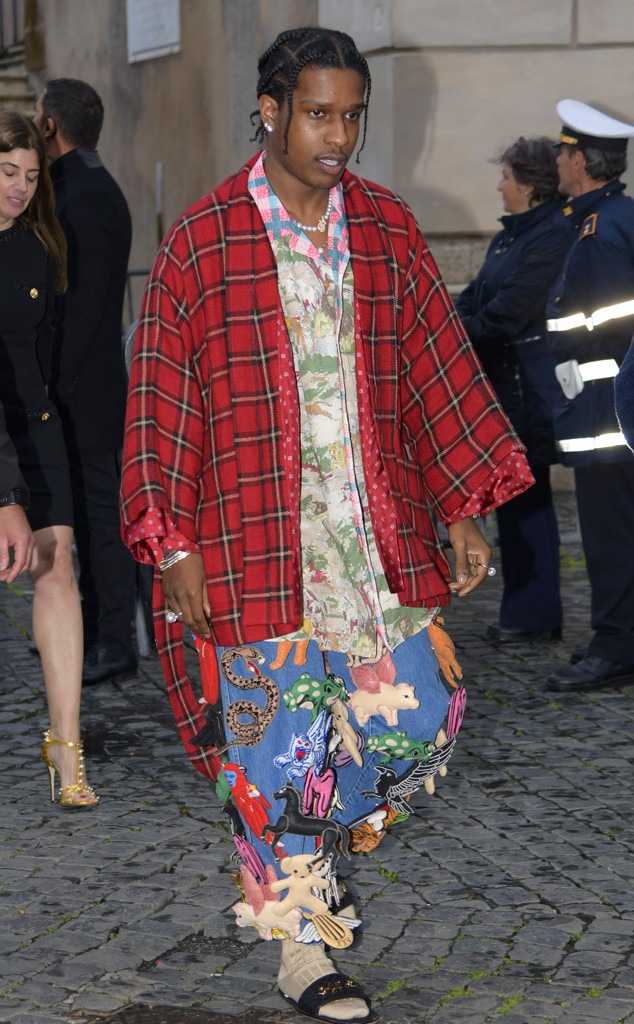 Harry Styles Proves It&#8217;s a New Era for Men&#8217;s Fashion at Gucci&#8217;s Cruise 2020 Show, EntertainmentSA News South Africa