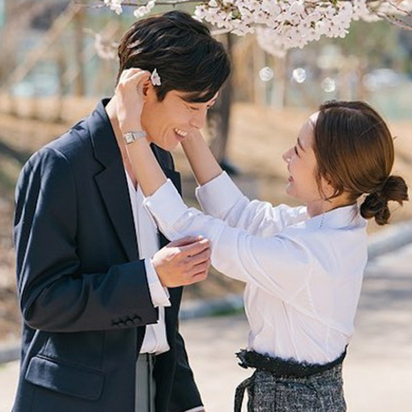 Couple Style: Our Favourite Looks from Park Min-Young And Kim Jae-Wook ...