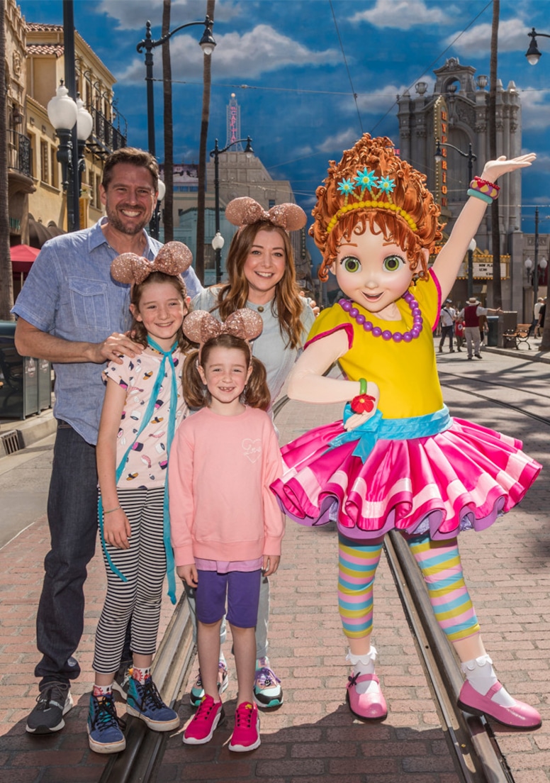 Alyson Hannigan, Alexis Denisof, Disneyland