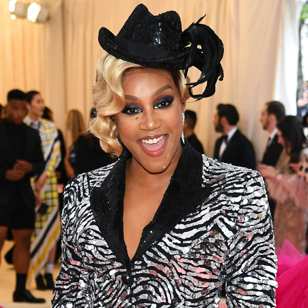 Met Gala 2019: Tiffany Haddish hides home-made fried chicken in her Michael  Kors clutch bag on red carpet, The Independent