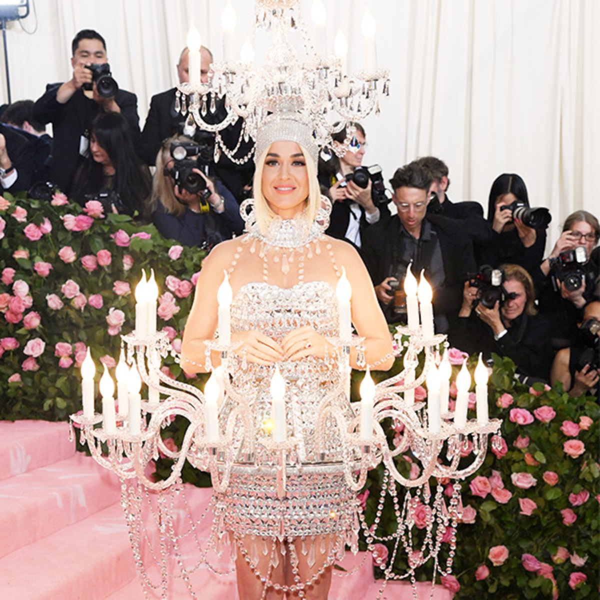 Katy Perry Lights Up Met Gala With Beauty and the Beast-Inspired Look Katy Perry Lights Up Met Gala With Beauty and the Beast-Inspired Look
