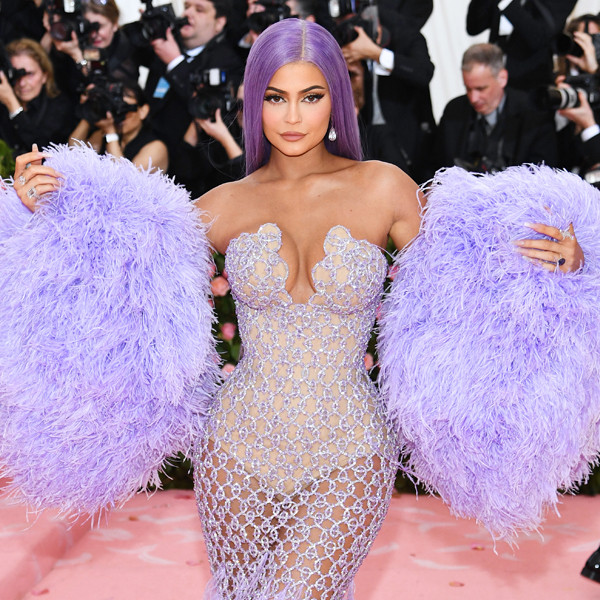 How Kylie Jenner Nailed Her Met Gala 2019 Look E News