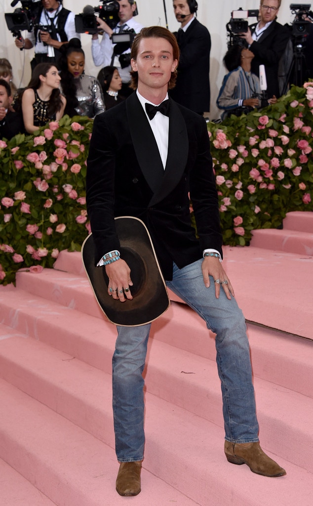 Patrick Schwarzenegger, 2019 Met Gala, Red Carpet Fashions