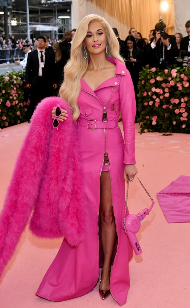 moschino barbie met gala