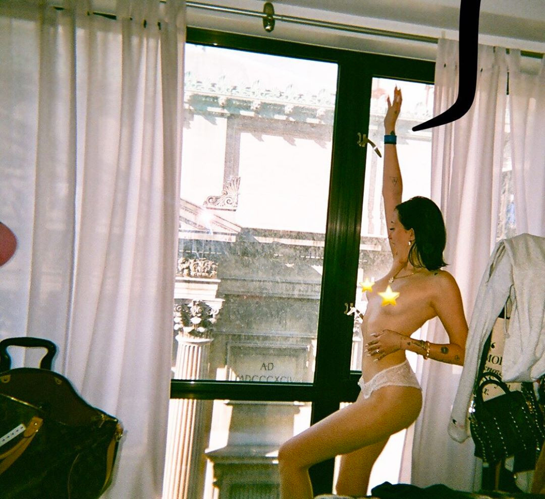 Demi lovato nakes video - Sexschool Japan