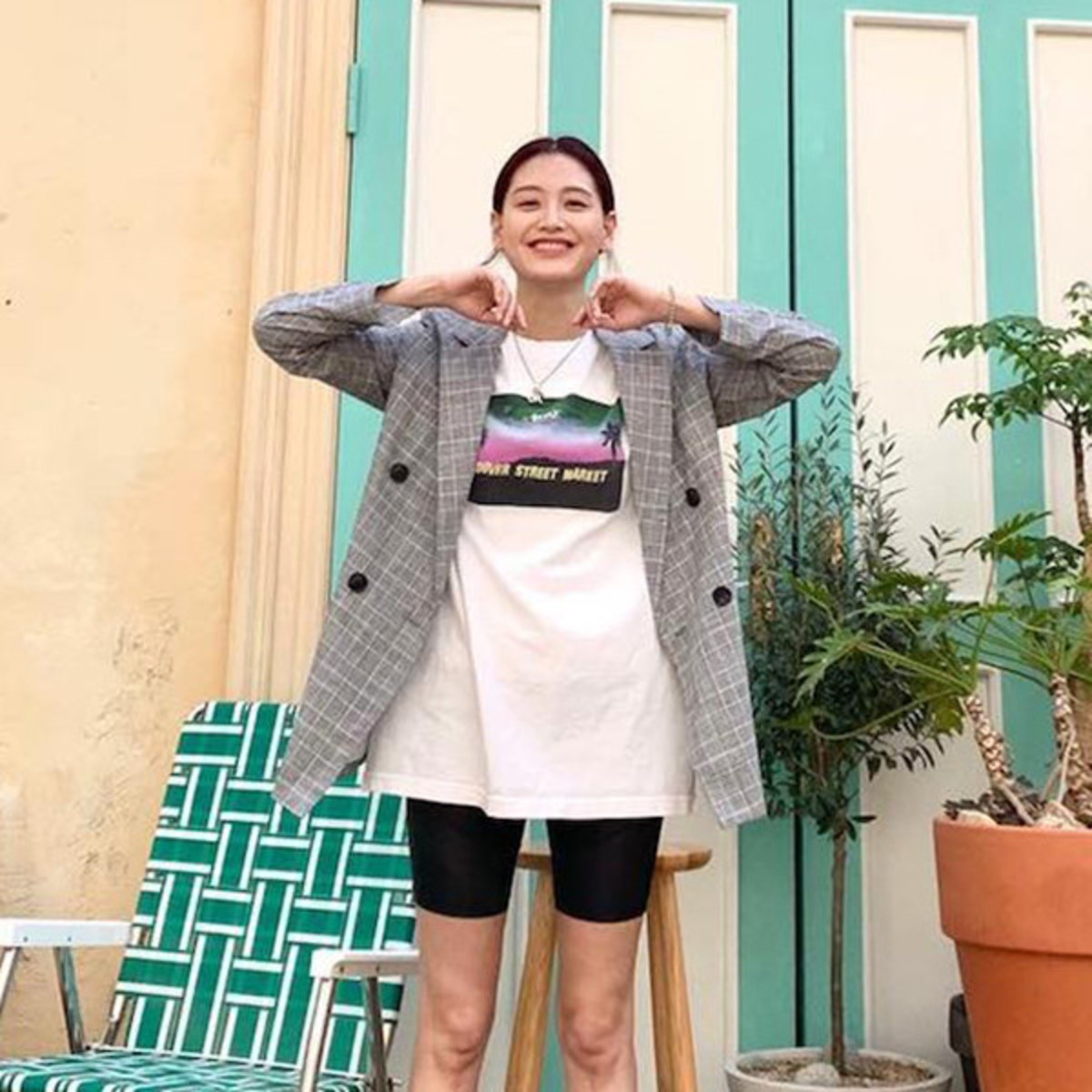 How Korean Celebrities Pull Off Bicycle Shorts So Well E Online Ap How Korean Celebrities Pull Off Bicycle Shorts So Well E Online Ap