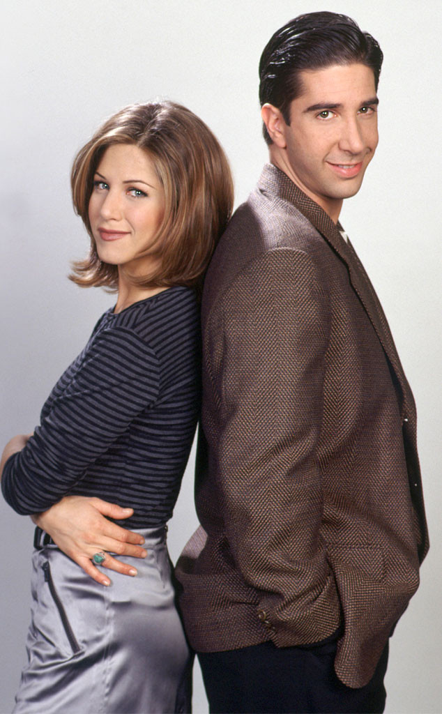 Jennifer Aniston David Schwimmer Reveal They Almost Dated Irl E Online