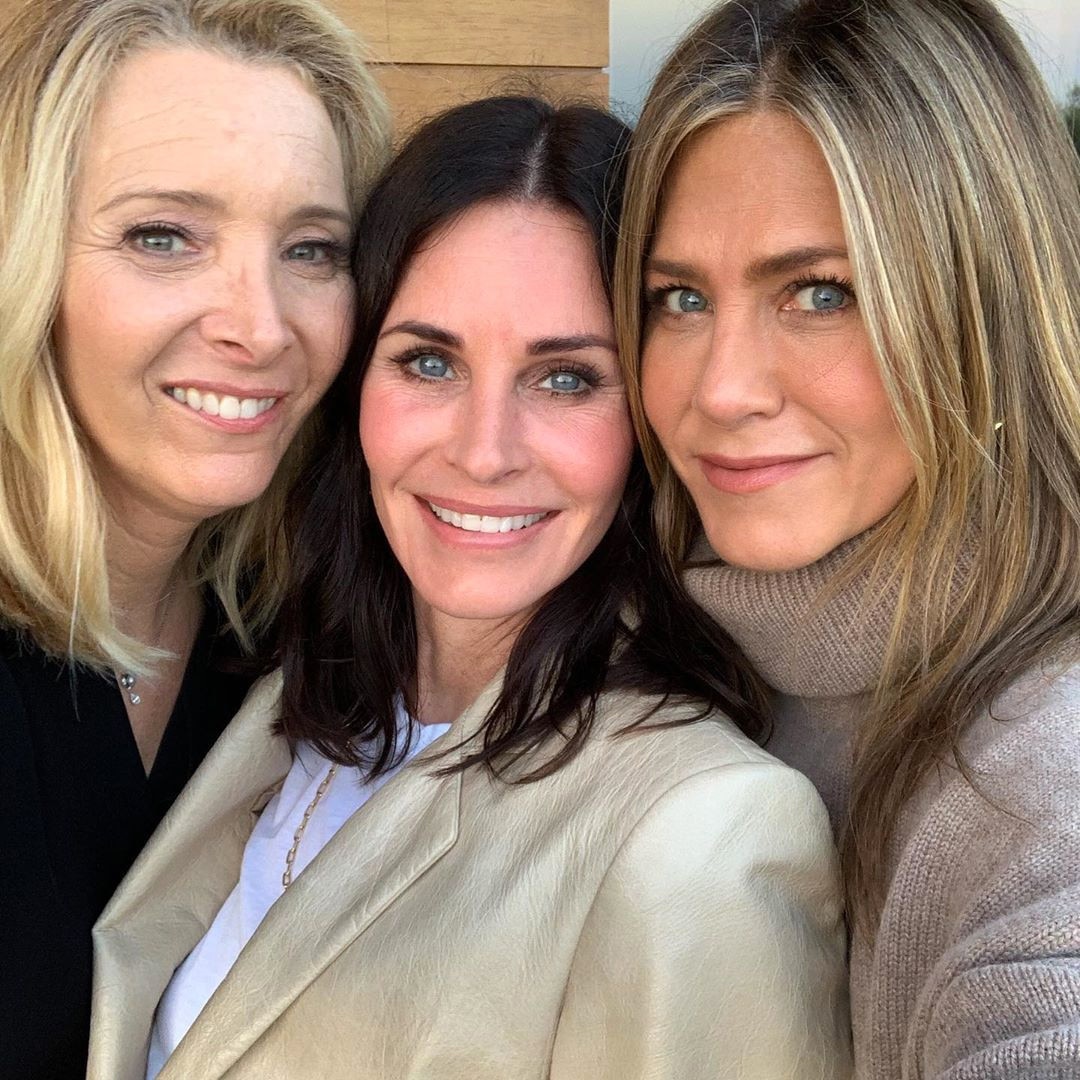 Inside Matthew Perry's Bond With His Fellow Friends Stars