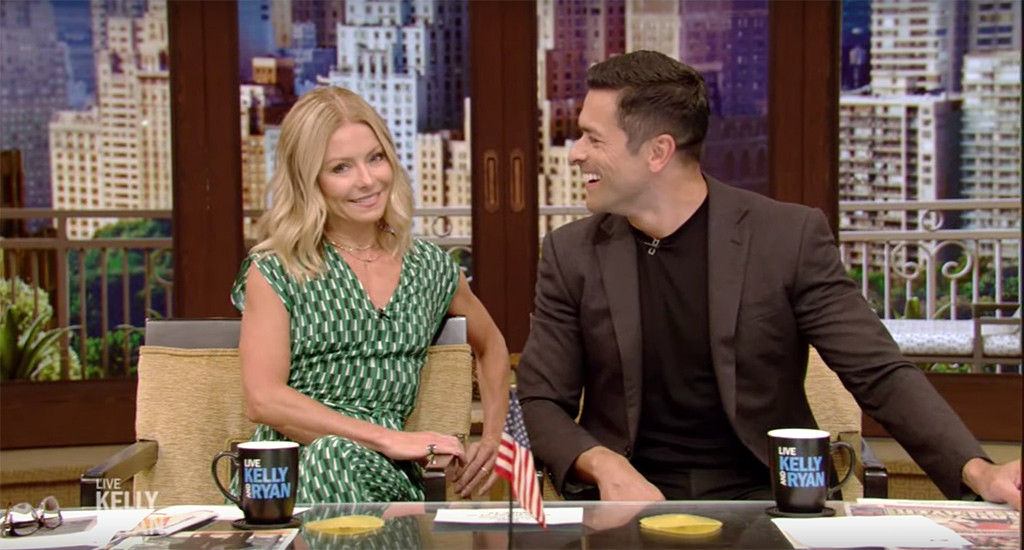 1024px x 550px - Kelly Ripa & Mark Consuelos' Daughter Walked in on Them Having Sex - E!  Online