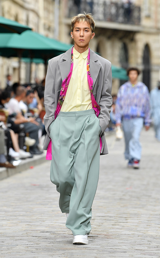 Live: Louis Vuitton Men Fashion Show Spring/summer 2020