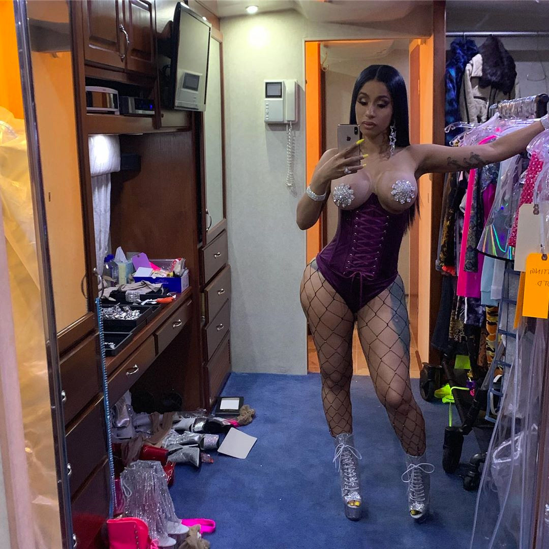 Cardi B Showcases Even Racier Hustlers Look After Indictment
