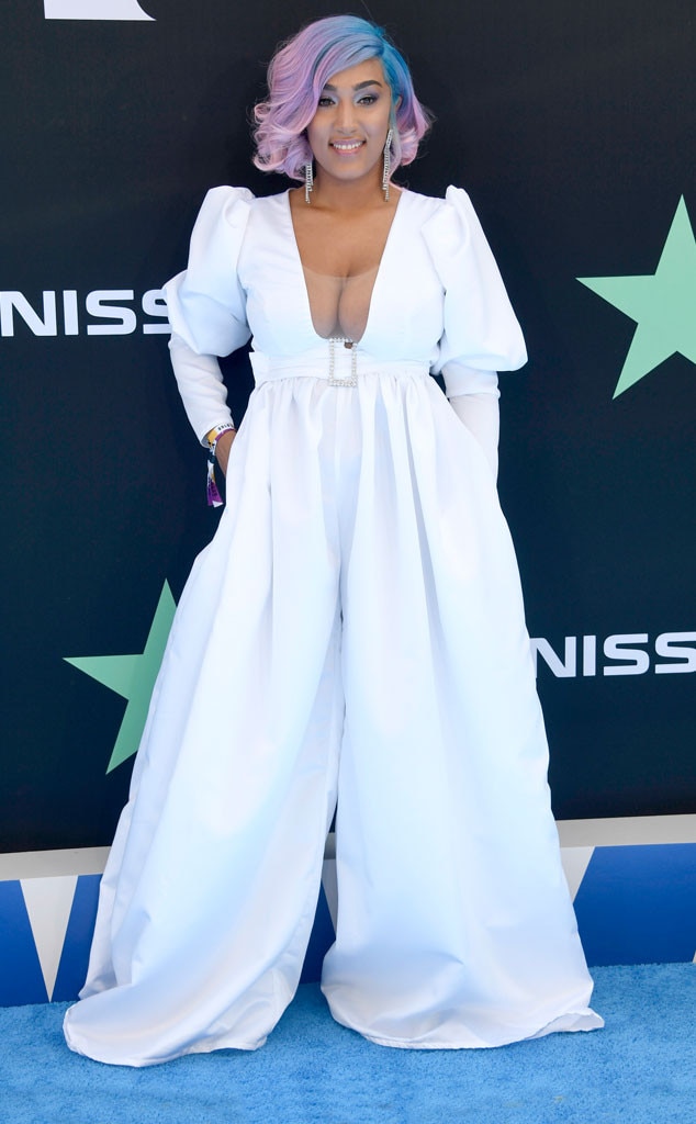 Photos from BET Awards 2019 Red Carpet Fashion