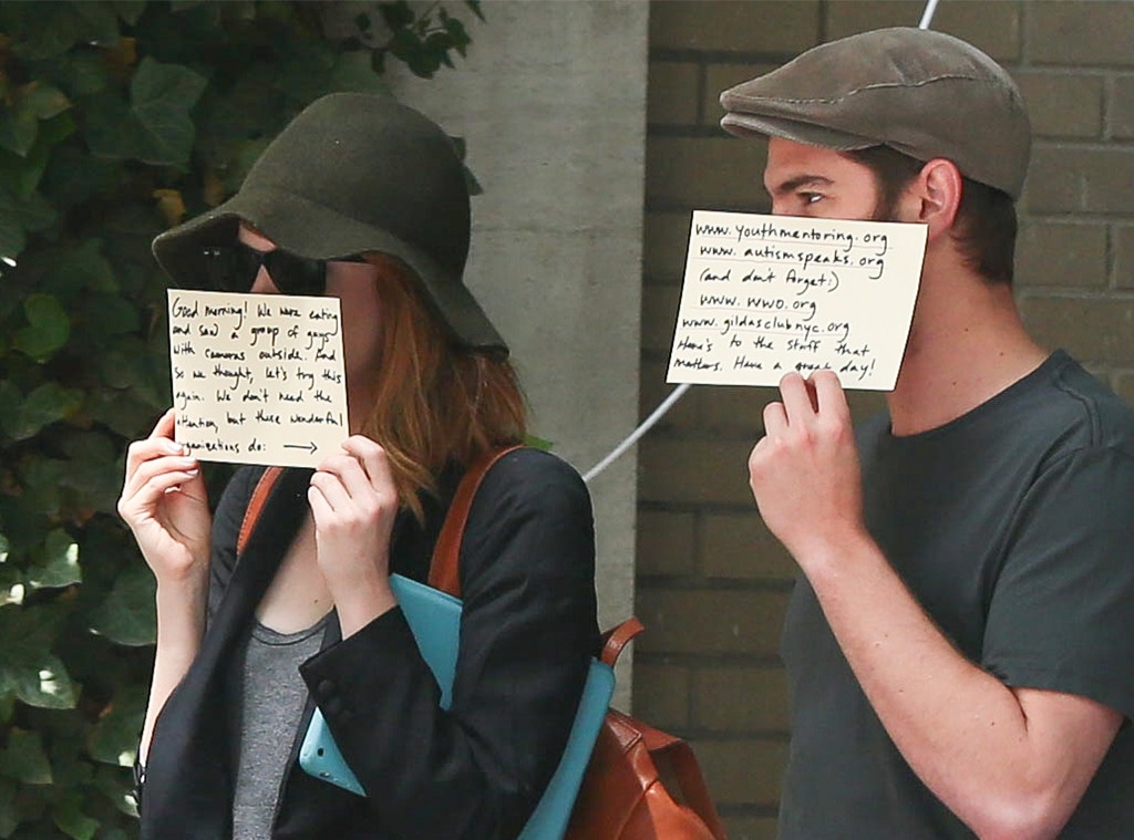 Andrew Garfield, Emma Stone, Hiding from Paparazzi