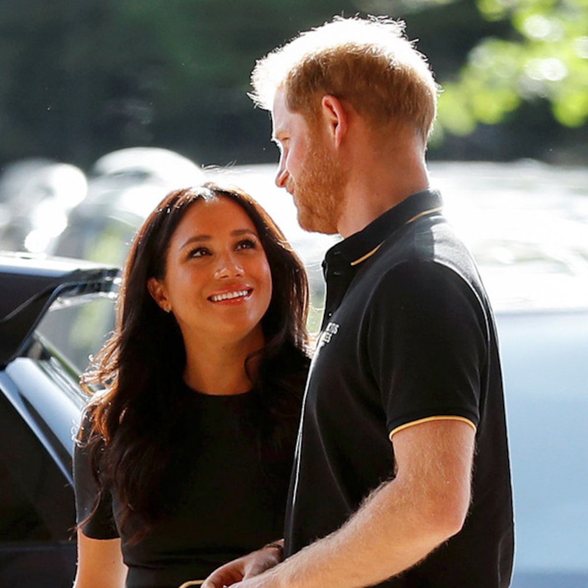 broadcast Bull Rarely Meghan Markle Makes Surprise Appearance at Baseball Game With Harry - E!  Online