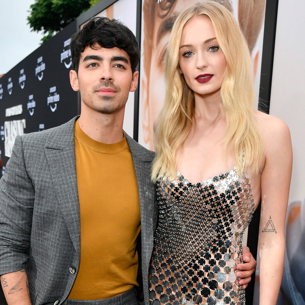 Sophie Turner In White Corset Top: Shows PDA With Joe Jonas In