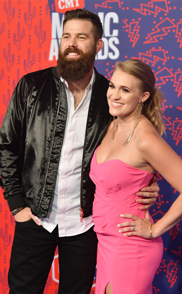 Jordan Davis & Kristen O'Connor from CMT Music Awards 2019: Red Carpet ...