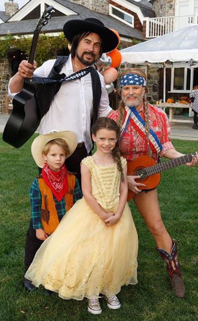 Party of 5!' Jessica Simpson's Family Photos Are So Sweet - Parade